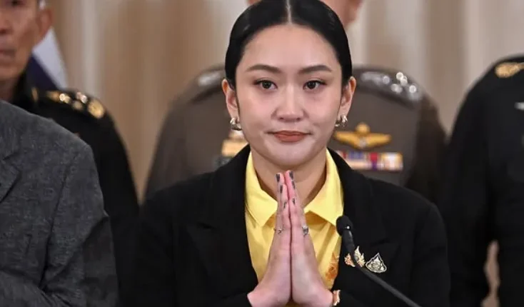 Thailands premiärminister under hård press – kan tvingas avgå efter läckt samtal